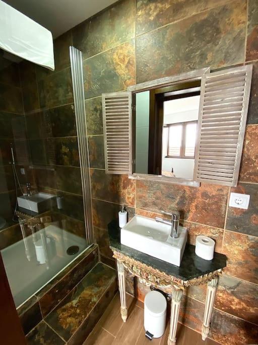 モンタレーグレ Casa Torre Do Sinoヴィラ エクステリア 写真